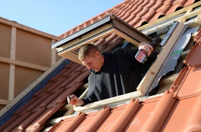 Pose de fenêtres de toit Velux au Châtellier